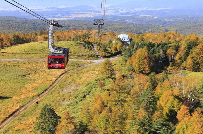 北横岳の北八ヶ岳ロープウェイ　紅葉時期