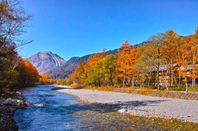 上 高地 紅葉 ベスト 人気 シーズン