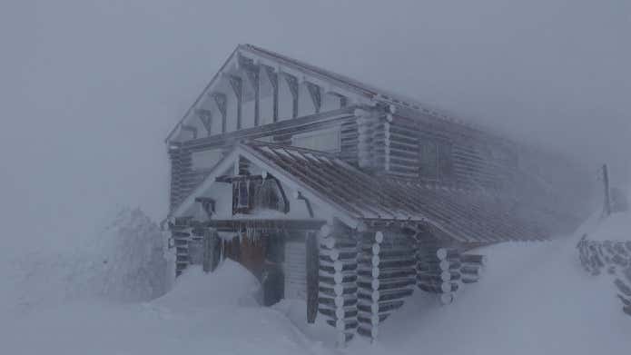 悪天候時の山小屋