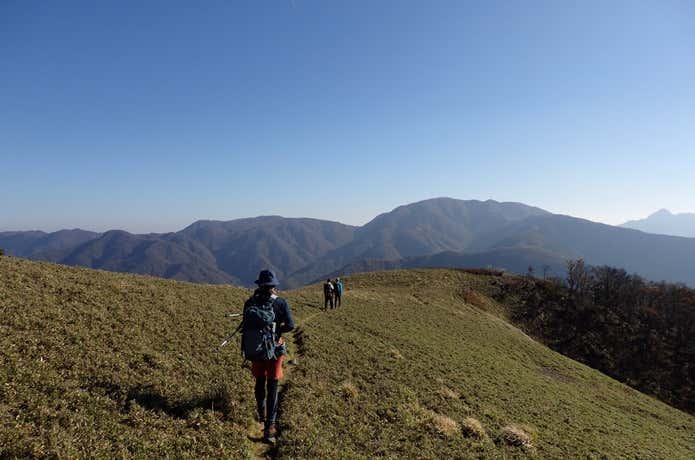 爽快な見晴らしが最高！気持ちいい稜線歩きの山おすすめ20座