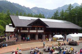 上高地バスターミナル