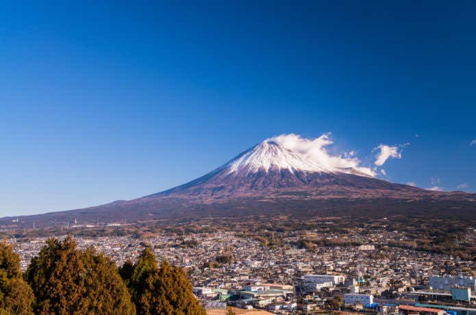 富士山と市街地