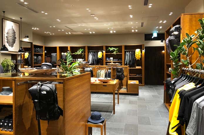 ノースフェイスプレイ店頭