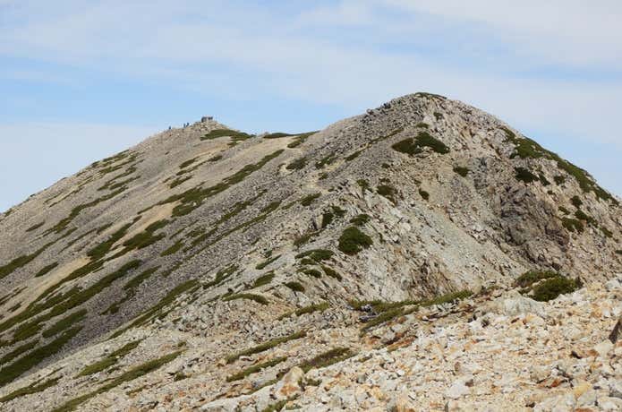 山荘から山頂までの登山道