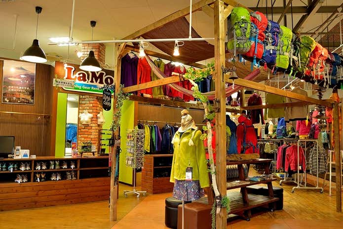 登山用品レンタルショップ　Lamont