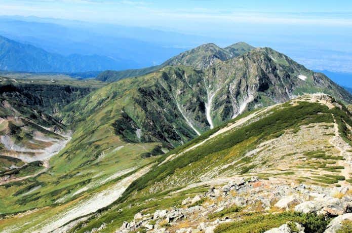 大日三山