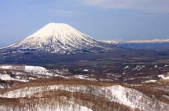 蝦夷富士と呼ばれる後方羊蹄山