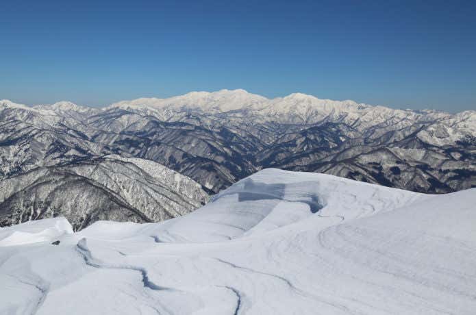 積雪期の荒島岳