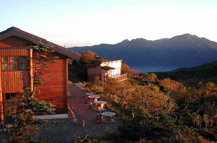 光岳小屋