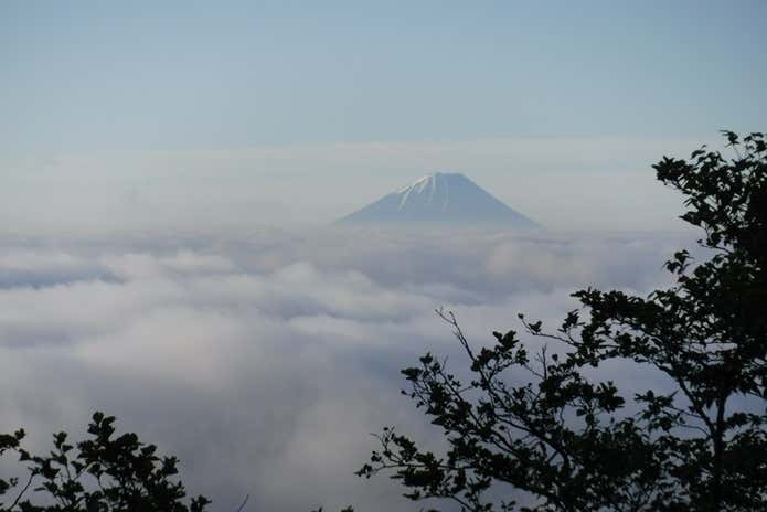 雲海展望台から見た富士山