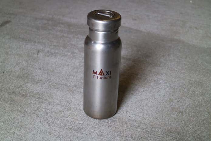 ＜MAXI Titanium＞Water bottle