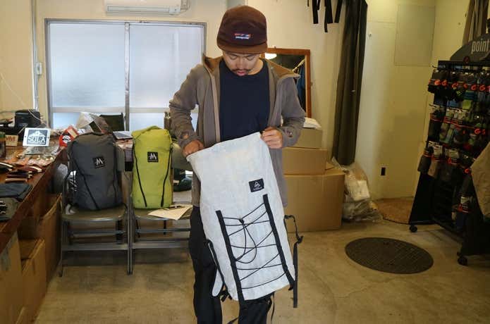 ＜HYPERLITE MOUNTAIN GEAR＞SUMMIT PACKを開ける