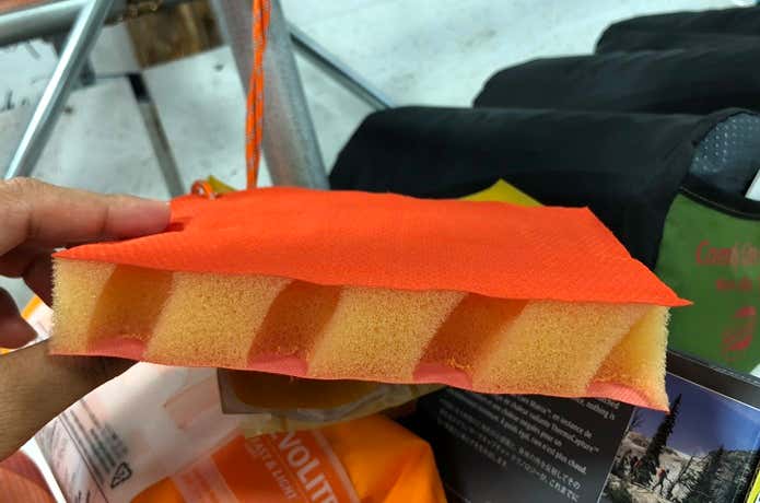 自動膨張のマットの厚さ
