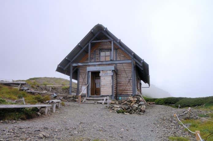 悪沢岳 中岳避難小屋