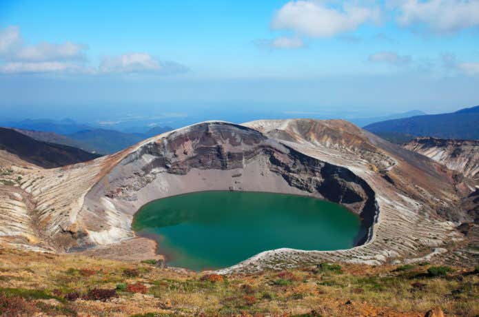 蔵王山の御釜