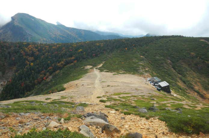根石岳山荘