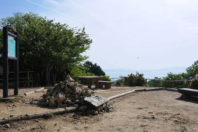 ポンポン山山頂