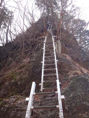 石裂山のはしご