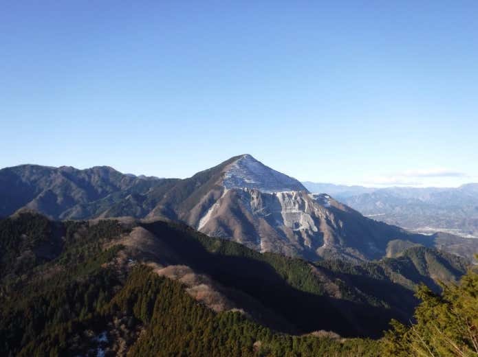武甲山