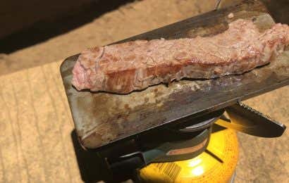 鉄板とステーキ