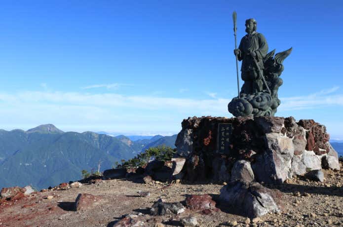 男体山