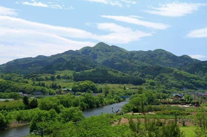 名久井岳