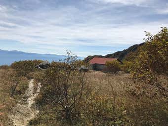 摺鉢窪避難小屋