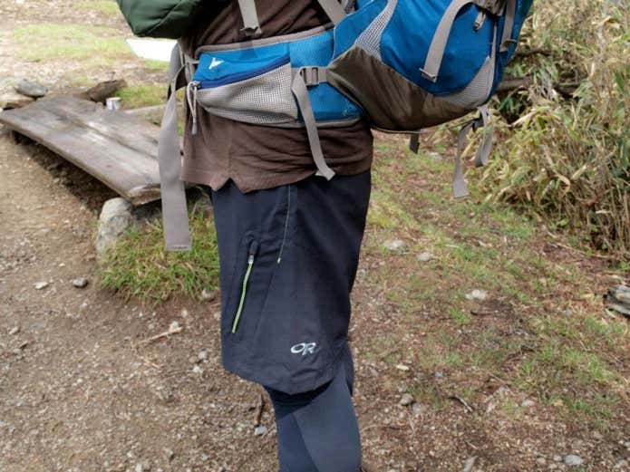 ショーツのタイツを合わせた登山スタイル