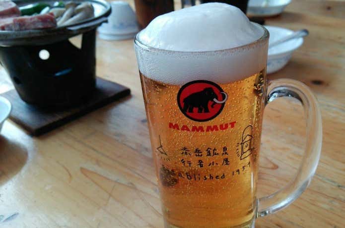 山小屋のビール