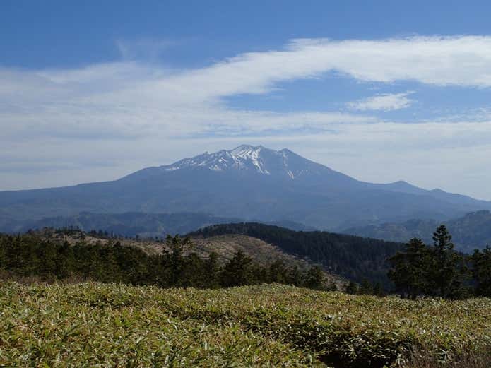 山頂からの御嶽山