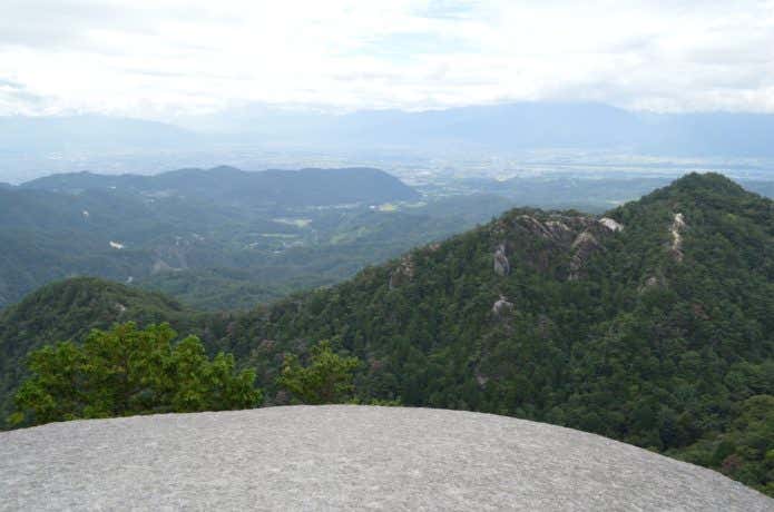 弥三郎岳山頂