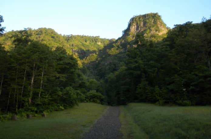 雨竜ルート登山口