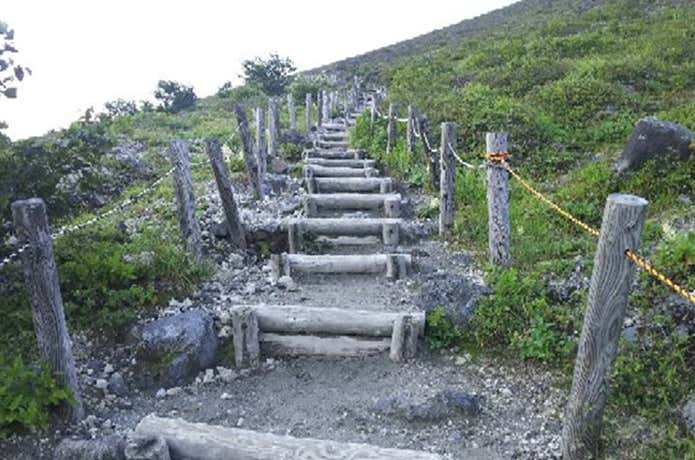 樽前山の階段