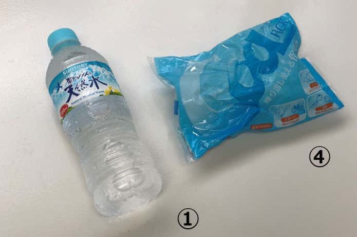 保冷剤と凍らせたペットボトルの水j
