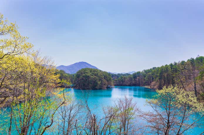 毘沙門沼と磐梯山