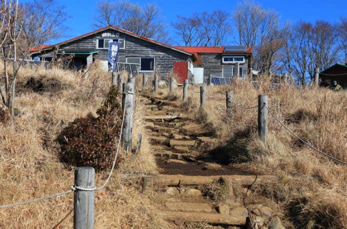 鍋割山荘