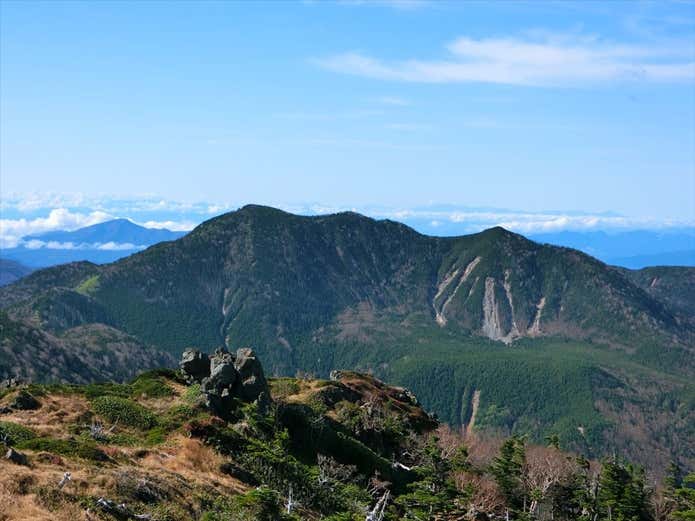 日光白根山登山コース中の展望