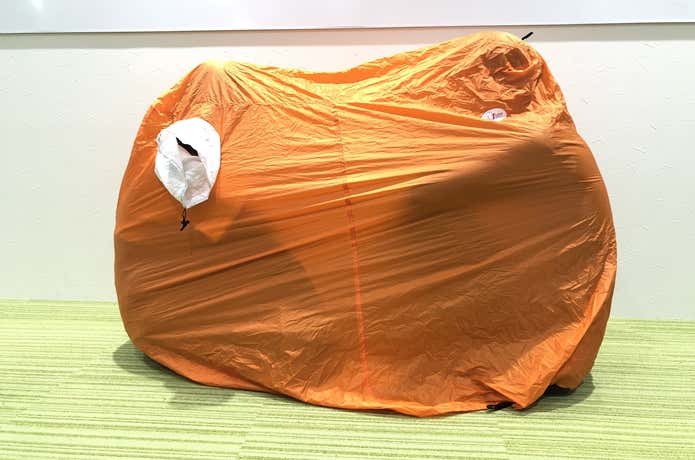 出してかぶって座るだけ】Juza Field Gearの「エム・シェルター