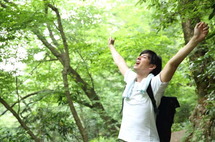リラックスした登山者