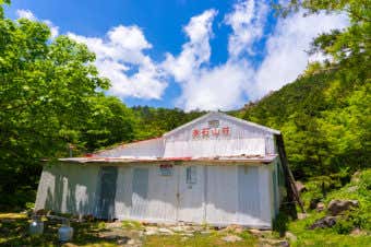  赤石山荘