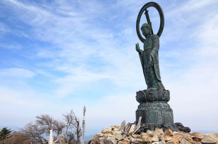 釈迦ヶ岳 山頂 釈迦如来像