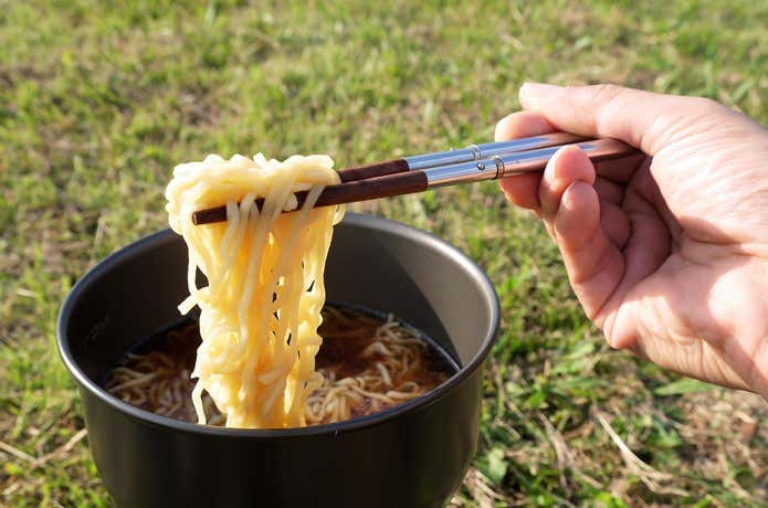 麺と箸