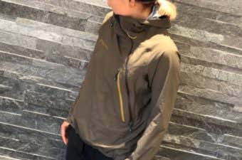 プルオーバータイプのシェル