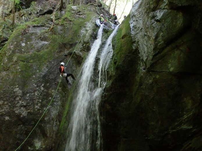 キャニオニング　ビッグウェーブ奥多摩