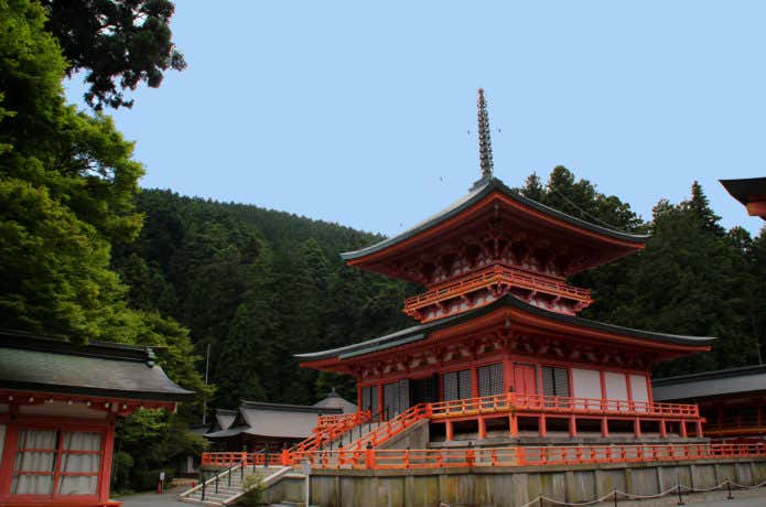 法華総持院東塔