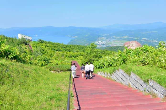 外輪山遊歩道への階段