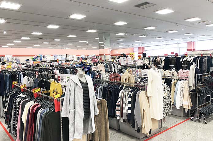 店舗内