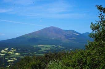 浅間隠山から見た浅間山