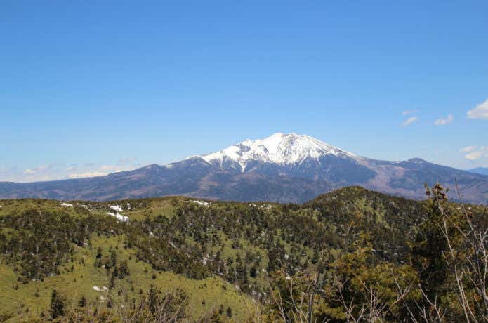 小秀山から望む御嶽山