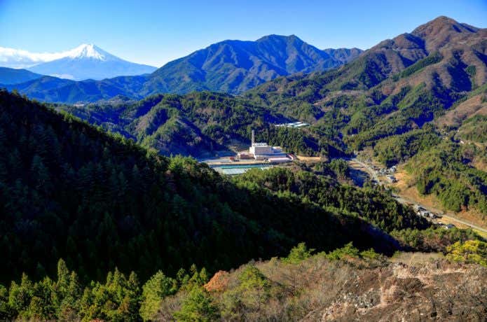 大月・屏風岩から見る富士山と三ツ峠・鶴ヶ鳥屋山
